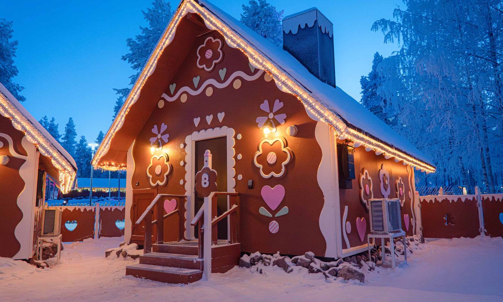 Large cabin from the outside in the Santa Claus Village.
